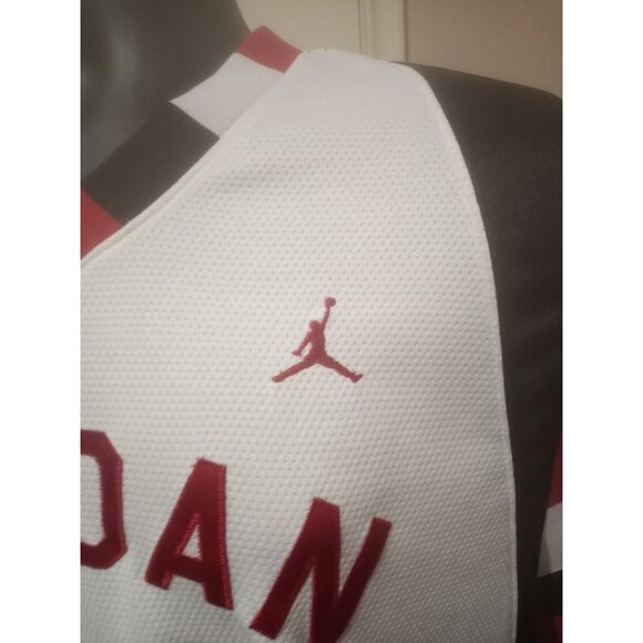 VTG Air Jordan Michael Jordan #23 Men White Stitched Basketball Jersey 2XL - Picture 3 of 13